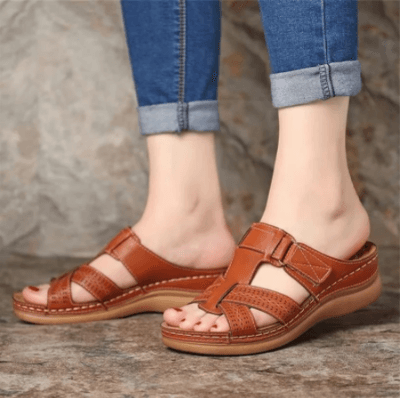 Variant image for Comfortable Women's Platform Sandals with Slip-On Design and Shock-Absorbing Sole for All-Day Support-37