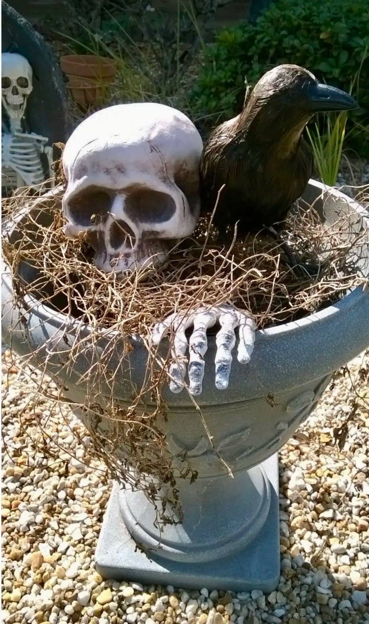 Stakes de squelette Crâne réaliste et mains Décor de pelouse Halloween Automne 2025 Accessoire effrayant pour jardin extérieur