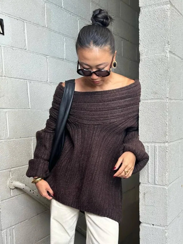 Oversized kvindesweater - Slidset krave med krave, ribstrikket til efteråret