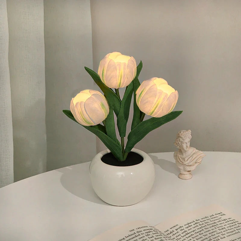 LED natlys tulipan bordlampe romantisk stemningsblomst lys efterår 2025 hjemmedekoration gave