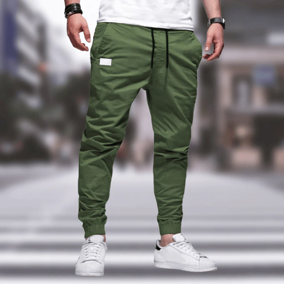 Versatile men's cargo pants – relaxed fit, durable polyester, for casual outings 3
