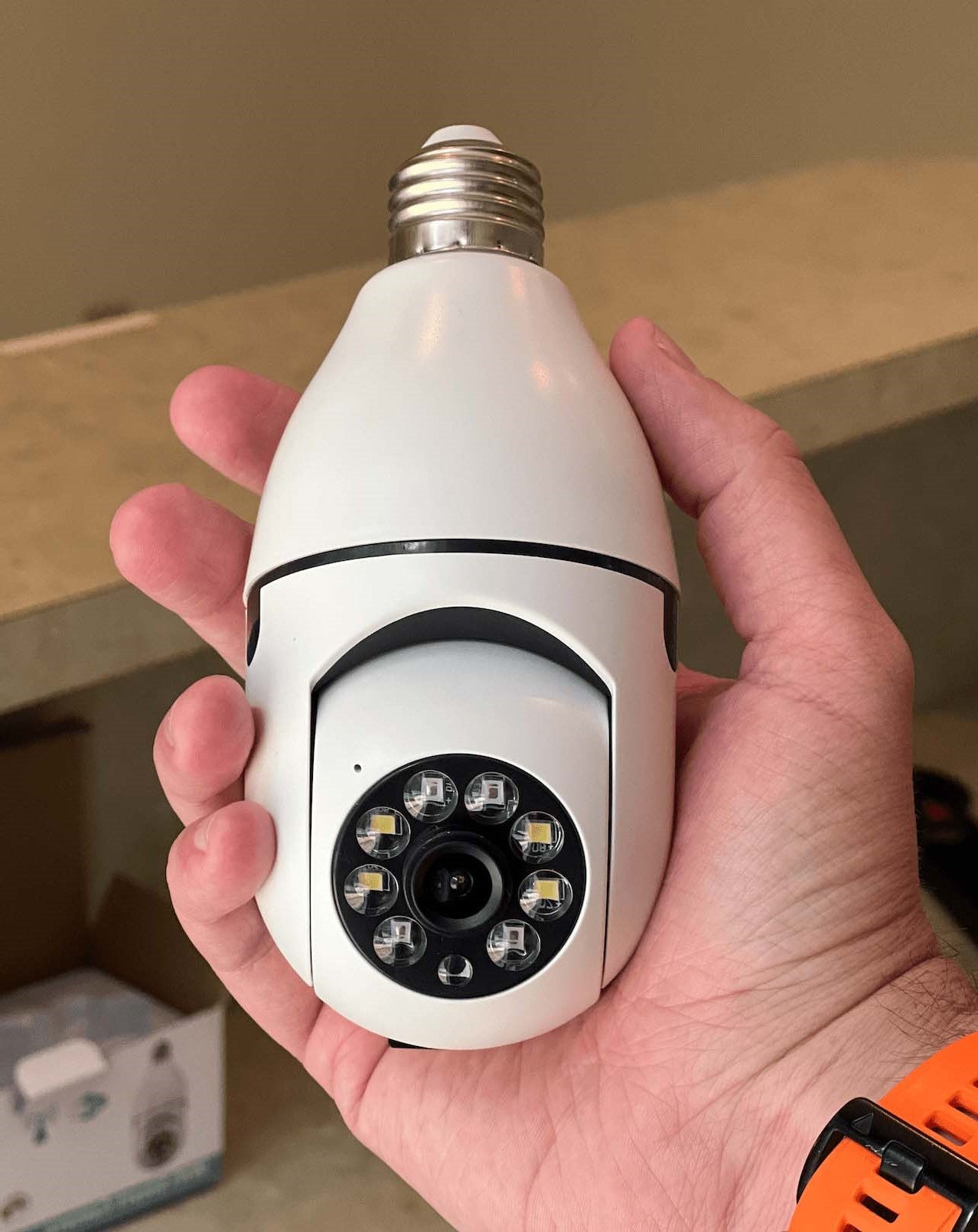Ampoule Caméra de Sécurité Solution Domotique Sécurité Automne 2025 Surveillance Domiciliaire Économique