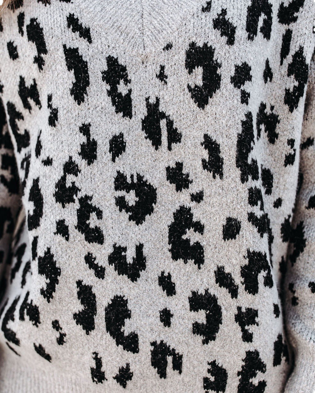 Oversized Cozy Women V Neck Sweater - Leopard Knit, Casual