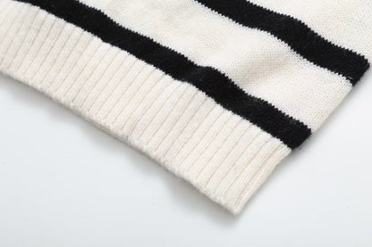 Warm Relaxed Women’s Striped Knitted Sweater - V Neck