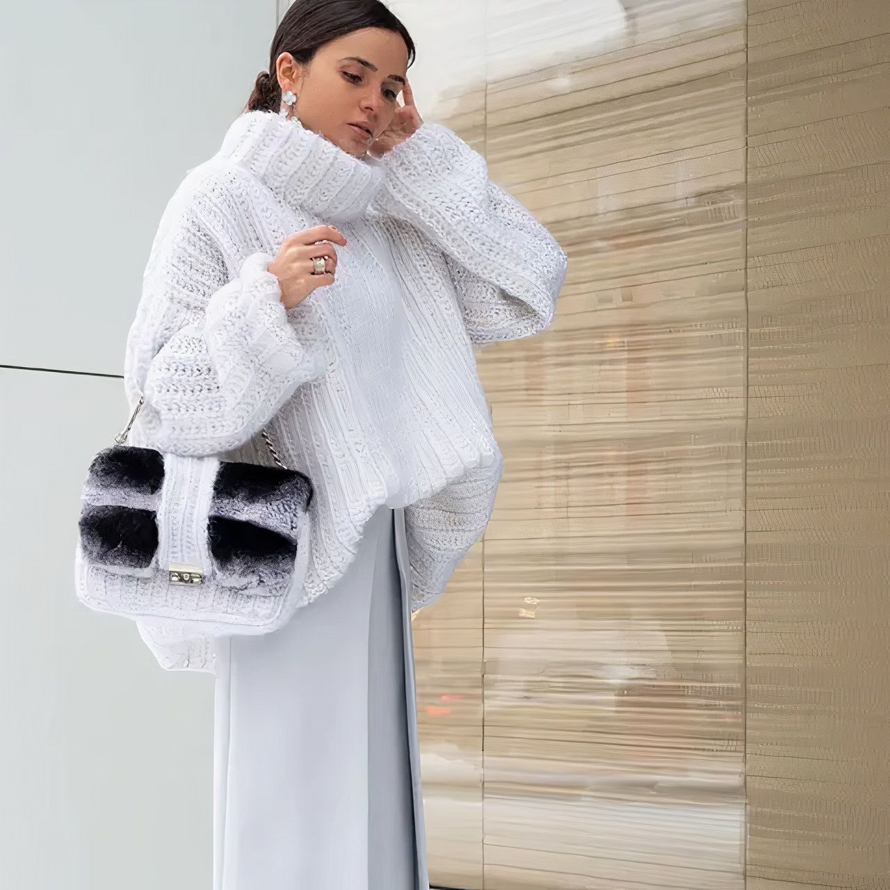 Oversized dame rullekrave sweater - kabelstrik, blød