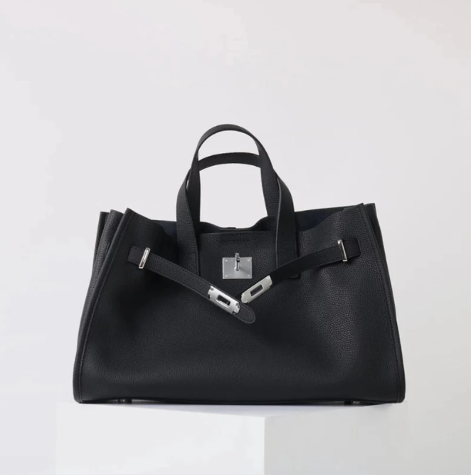 Zachte & Gestructureerde Dames Crossbody Tas - Top-Handle Silhouet, Korrelige Koeienhuid Leer, Voor Dagelijks Stedelijk Gebruik