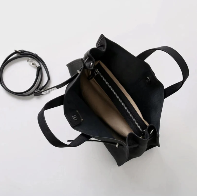 Zachte & Gestructureerde Dames Crossbody Tas - Top-Handle Silhouet, Korrelige Koeienhuid Leer, Voor Dagelijks Stedelijk Gebruik