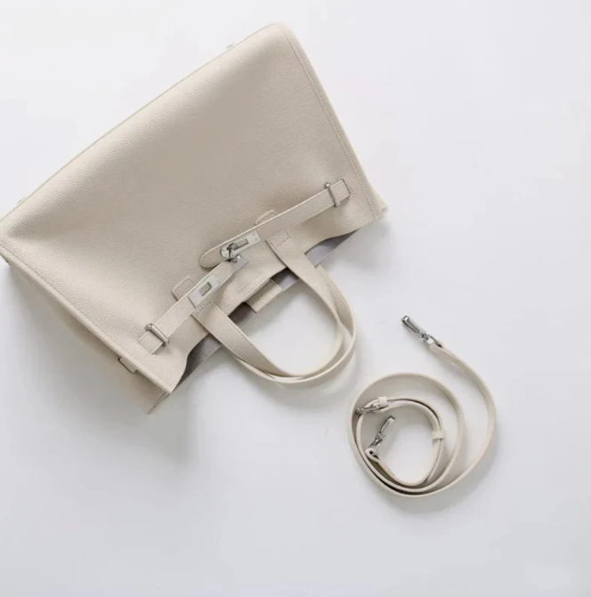 Zachte & Gestructureerde Dames Crossbody Tas - Top-Handle Silhouet, Korrelige Koeienhuid Leer, Voor Dagelijks Stedelijk Gebruik
