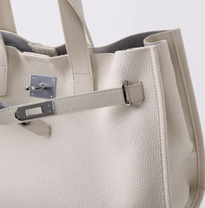 Zachte & Gestructureerde Dames Crossbody Tas - Top-Handle Silhouet, Korrelige Koeienhuid Leer, Voor Dagelijks Stedelijk Gebruik