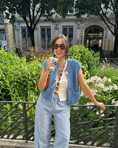 Women's Sleeveless Knitted Vest with Pockets, Comfortable Fit Sweater Vest for Casual and Formal Wear-4