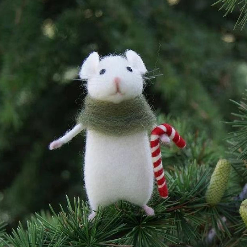 Handcrafted Felt Pumpkin Mouse Ornament - Unique Seasonal Decor for Halloween & Christmas Celebrations