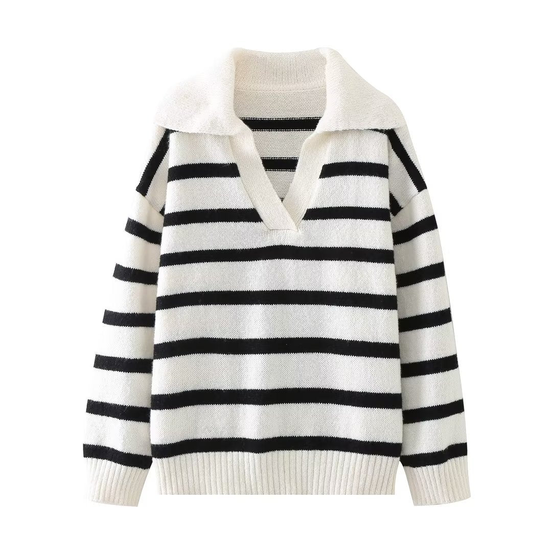 Warm Relaxed Women’s Striped Knitted Sweater - V Neck