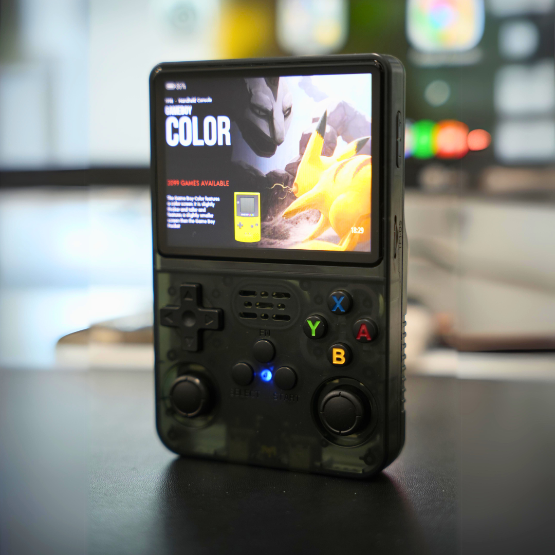 Portable R36S Retro Handheld Video Game Console - 3.5" IPS Screen, 64GB Storage, Linux System – Incendio