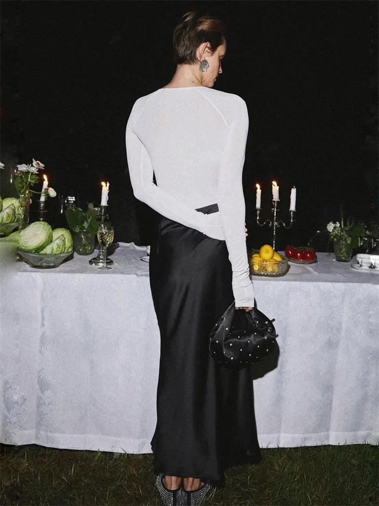 Elegant Black Maxi Skirt with Side Slit, Comfortable Long Skirt for Women, Versatile Design for Casual and Formal Wear-2