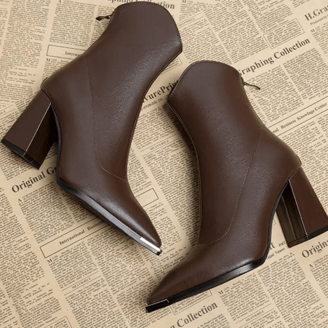 Unterstützende Damen-Stiefeletten - Spitz zulaufende Zehen, Kunstleder