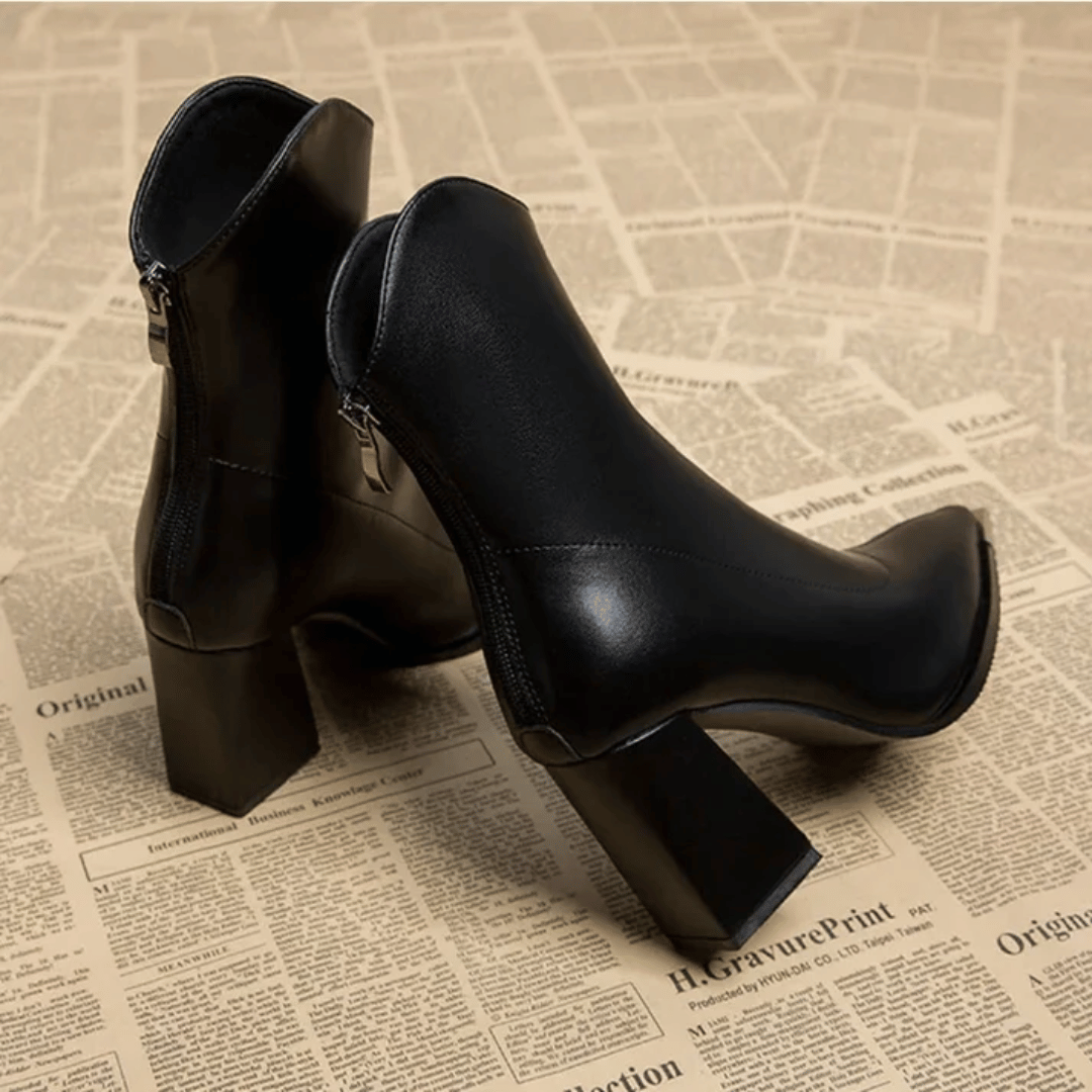 Unterstützende Damen-Stiefeletten - Spitz zulaufende Zehen, Kunstleder