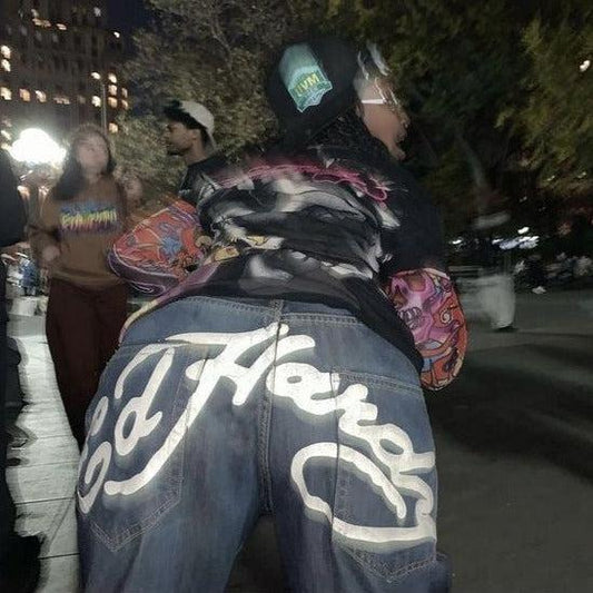 High-Waisted Mom Jeans for Women in Premium Denim, Comfortable Vintage-Inspired Fit, Deep Pockets, Various Colors Available-1