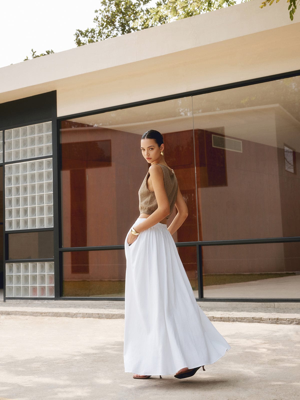 Women's Black Maxi Skirt, Elegant Long Full Skirt with Flowing Design, Comfortable Fit for Casual and Work Wear-3