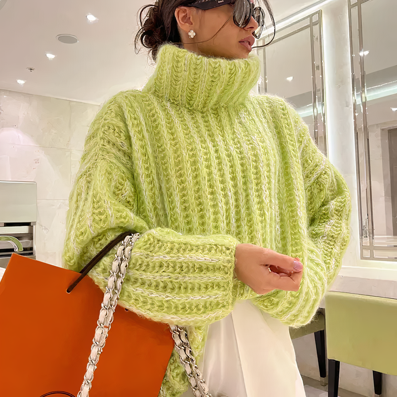 Oversized dame rullekrave sweater - kabelstrik, blød