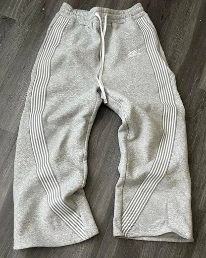 Breathable men's joggers – retro stripe design, loose fit, for sports and leisure 0