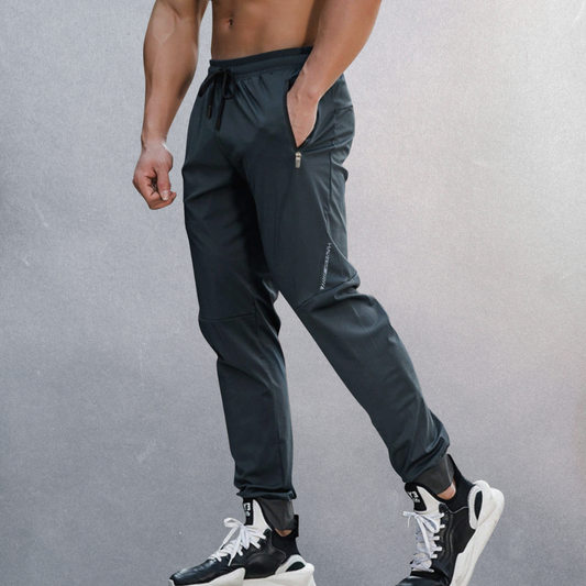 Breathable men's joggers – slim fit, stretchy fabric, for training and everyday wear 0