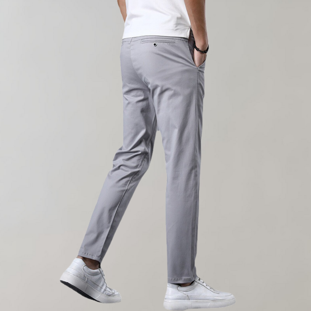 Breathable men's khaki pants – flexible fit, lightweight cotton, for casual summer wear 2
