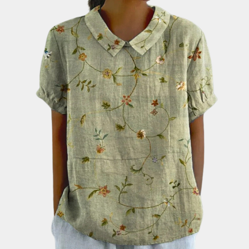 Breathable women's blouse – short-sleeve floral design, stretchy, for summer outings 2