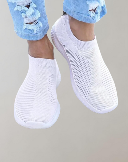 Breathable women's sneakers – lightweight mesh upper, for active lifestyle 0