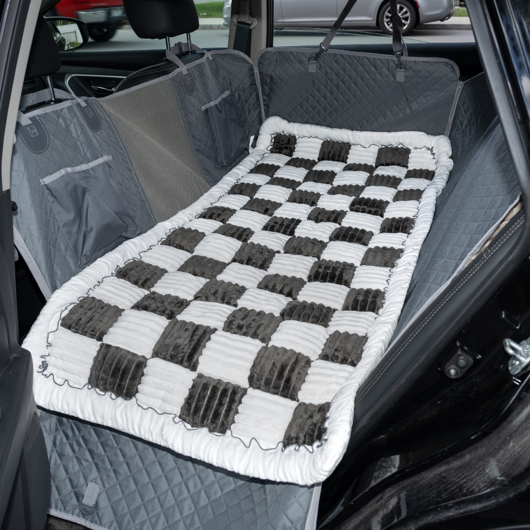 Copertura per Seggiolino Auto Amaca Impermeabile Protettore con Tasche Portaoggetti e Finestra in Rete per Auto e Camion Regalo Autunno 2025