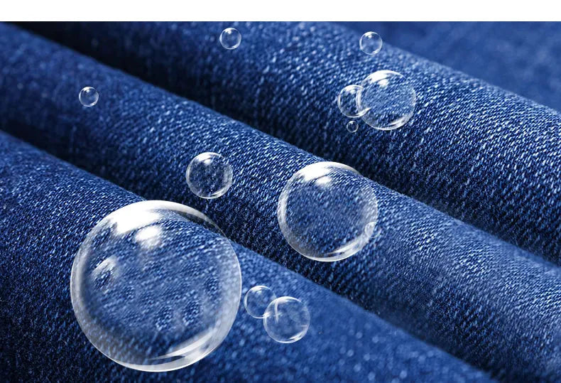 Comfortable men's straight-fit stretch jeans – durable fabric, perfect for casual wear 3