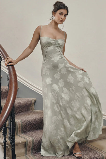 Elegant Backless Lace Maxi Dress for Women, Bodycon Evening Party Dress with Chic Design and Sophisticated Detailing 2