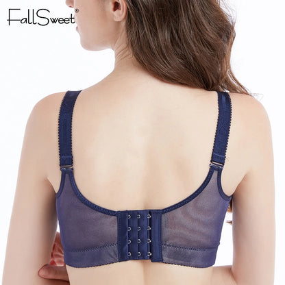 Flattering women's lace push-up bra - underwire 3/4 cup, nylon blend, everyday lingerie