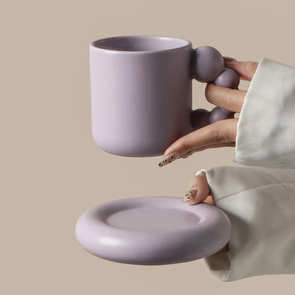 Keramisk kaffekrus lavendel porcelænskop med bakke nordisk håndlavet boligindretning efterår 2025 gave