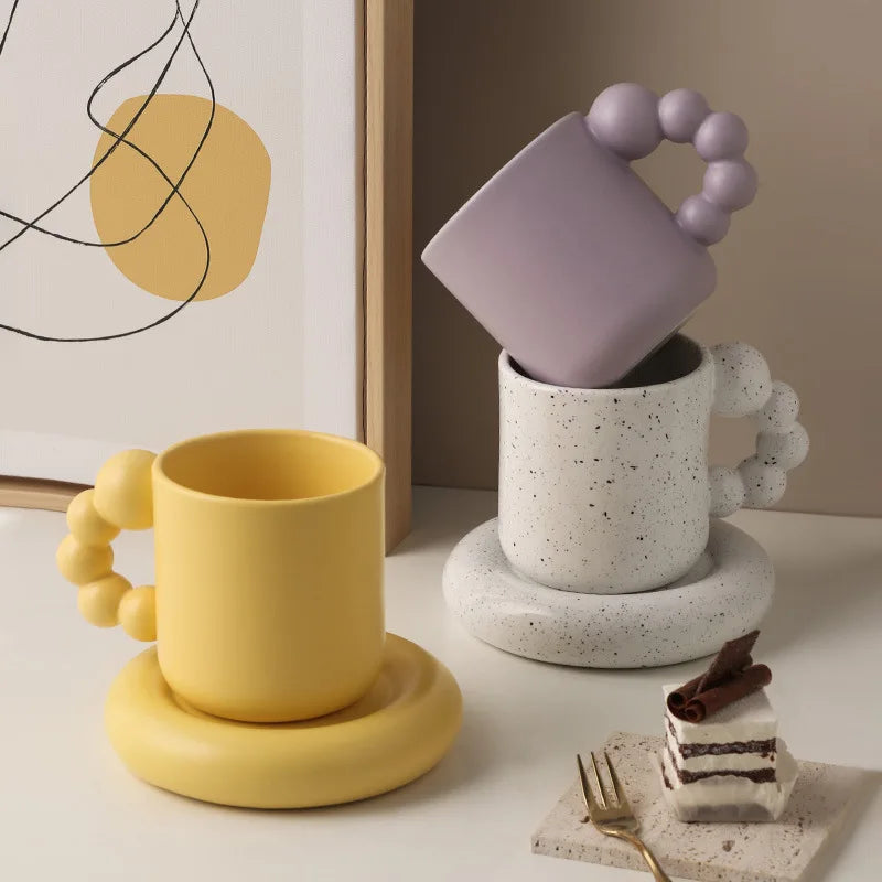 Keramisk kaffekrus lavendel porcelænskop med bakke nordisk håndlavet boligindretning efterår 2025 gave