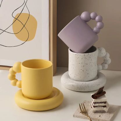 Keramisk kaffekrus lavendel porcelænskop med bakke nordisk håndlavet boligindretning efterår 2025 gave