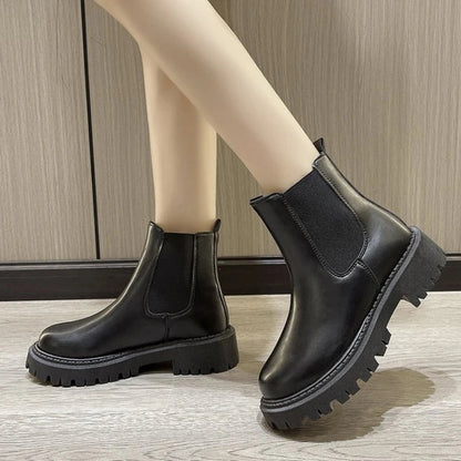 Supportive Women’s Chelsea Boots - Chunky PU Sole Autumn