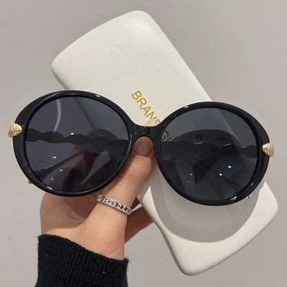 Leichte Damen Sonnenbrille – runde Form, farbverlaufende Gläser, UV400-Schutz, für den Sommer 1