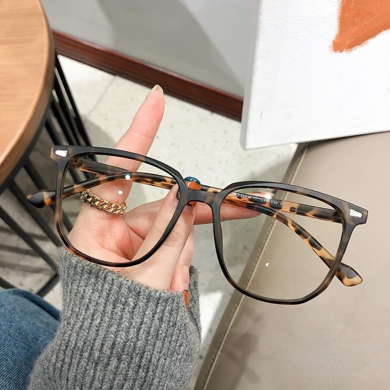 Leichte Dioptrienbrille für Kurzsichtige – modernes Design, Kunststoffgestell, mit Blaulichtschutz 9