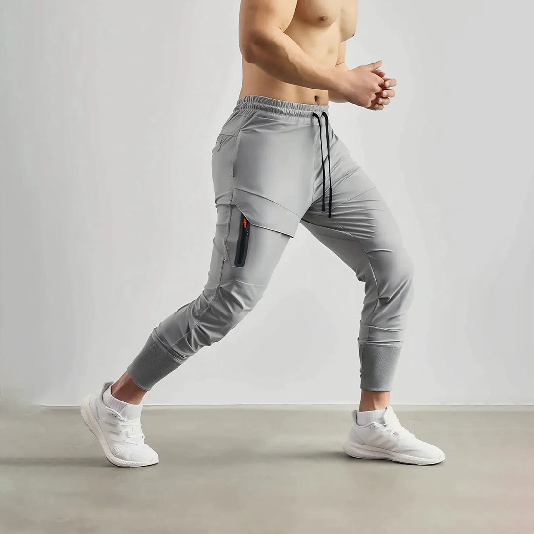 Lightweight men's jogger pants – sleek fit, breathable fabric, for casual outings 3