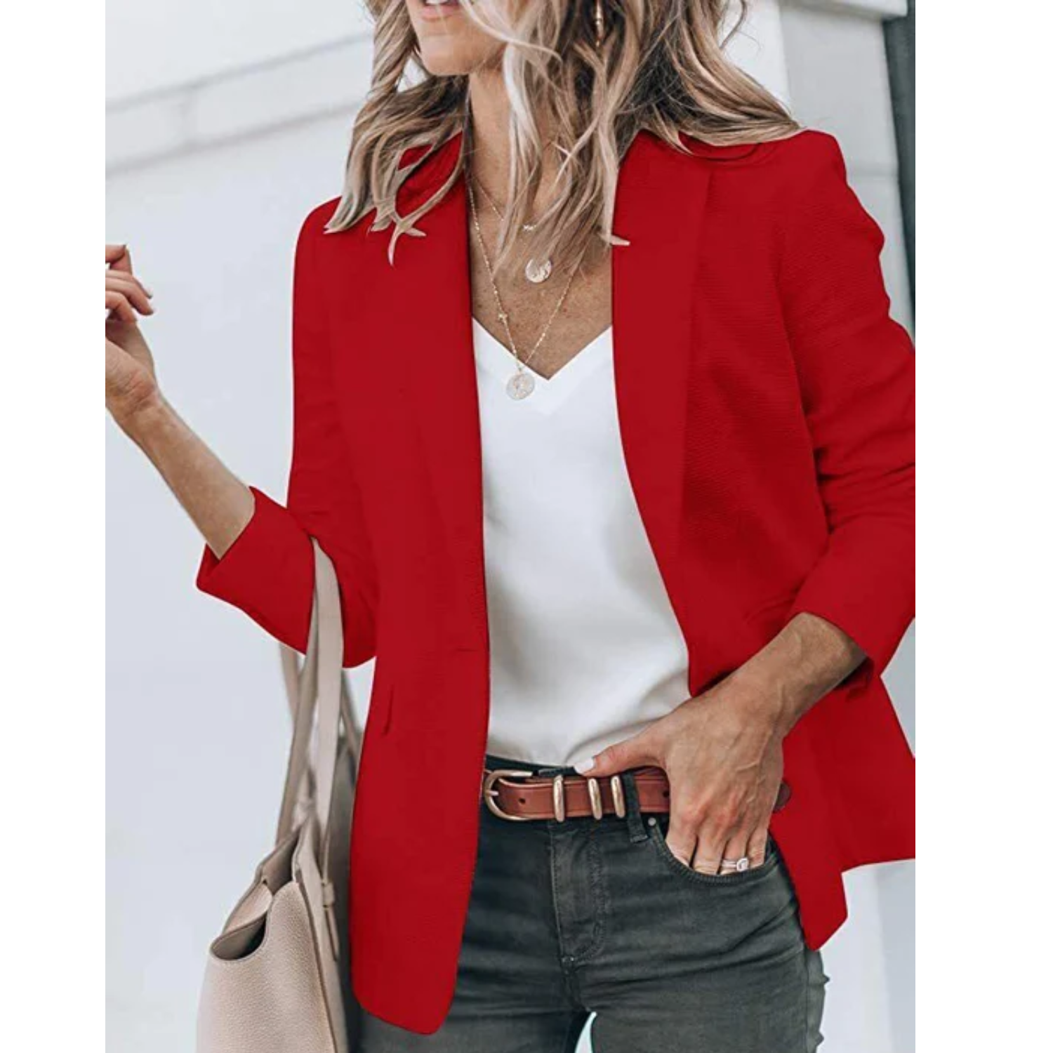 Lightweight women's blazer – tailored fit, durable fabric, for formal and casual occasions 13