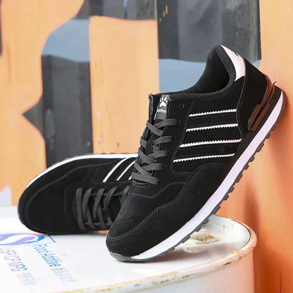 Classic Men's Sneakers, Minimalist Design, Superior Comfort, Durable Construction, Versatile for Casual and Semi-Formal Wear-3