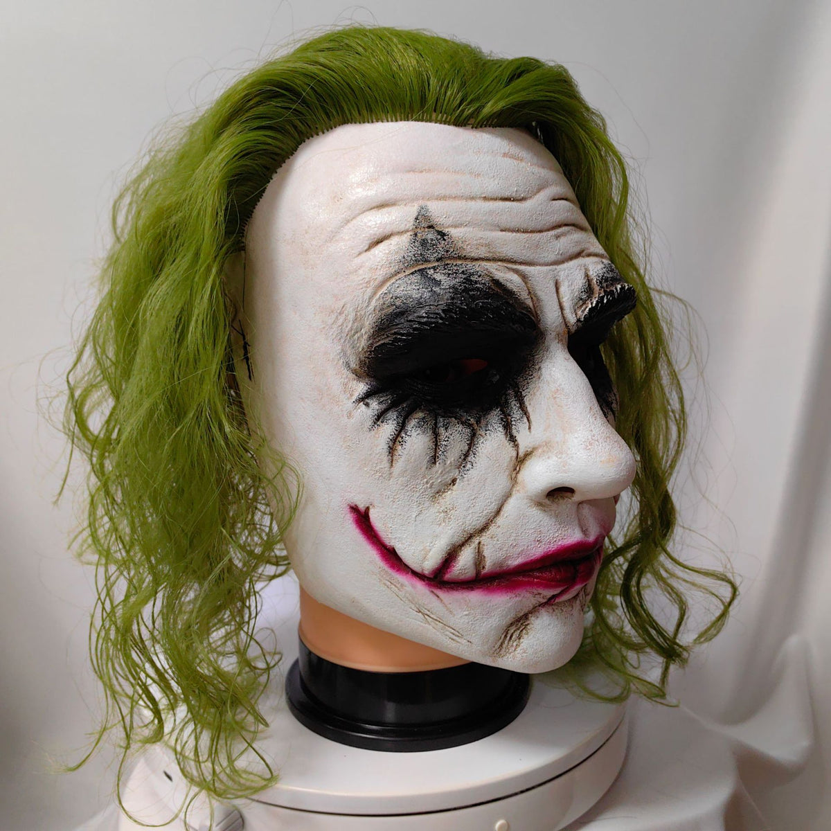 Dark Knight Joker Full-Face Latex Cosplay Mask with Green Hair for Adults Halloween 2026