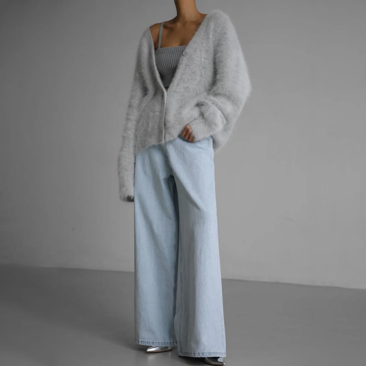 Weicher Gemütlicher Damen-Cardigan - Oversized V-Ausschnitt, Flauschiger Strick
