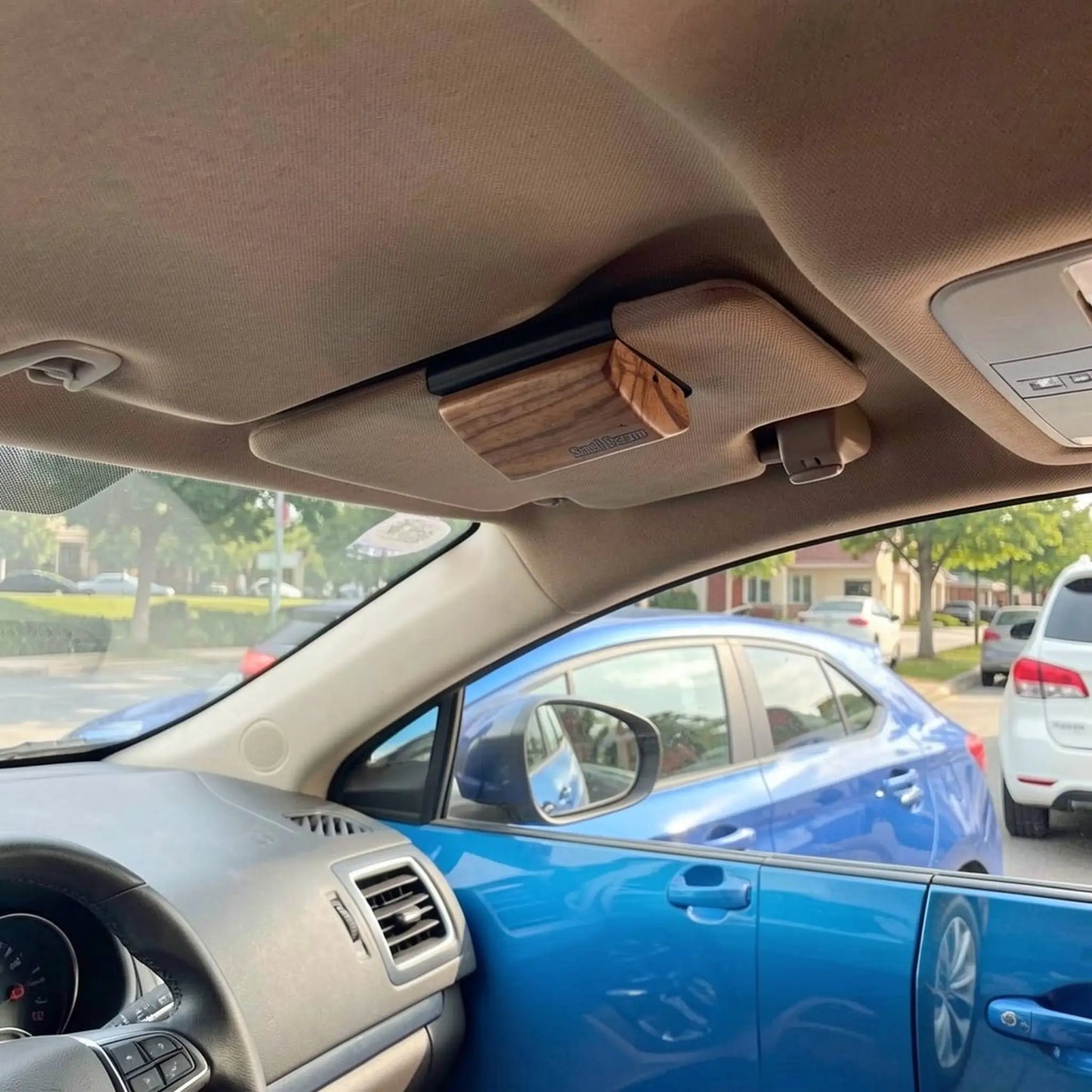 Eco-friendly wooden car air freshener – reusable natural scent diffuser, decorative vehicle accessory