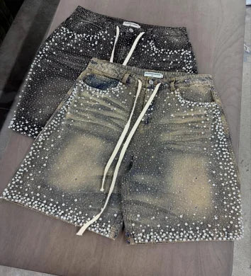 Shorts di jeans da donna comodi - taglio dritto al ginocchio, applicazione a croce con strass, orlo sfrangiato per abbigliamento streetwear