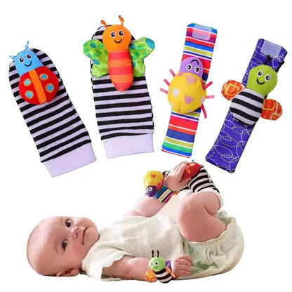 4-teiliges Baby-Rassel-Spielzeug-Set mit Tiersocken und Handgelenkriemen für Säuglinge 0-12 Monate - Perfekte Geschenke für 1-Jährige