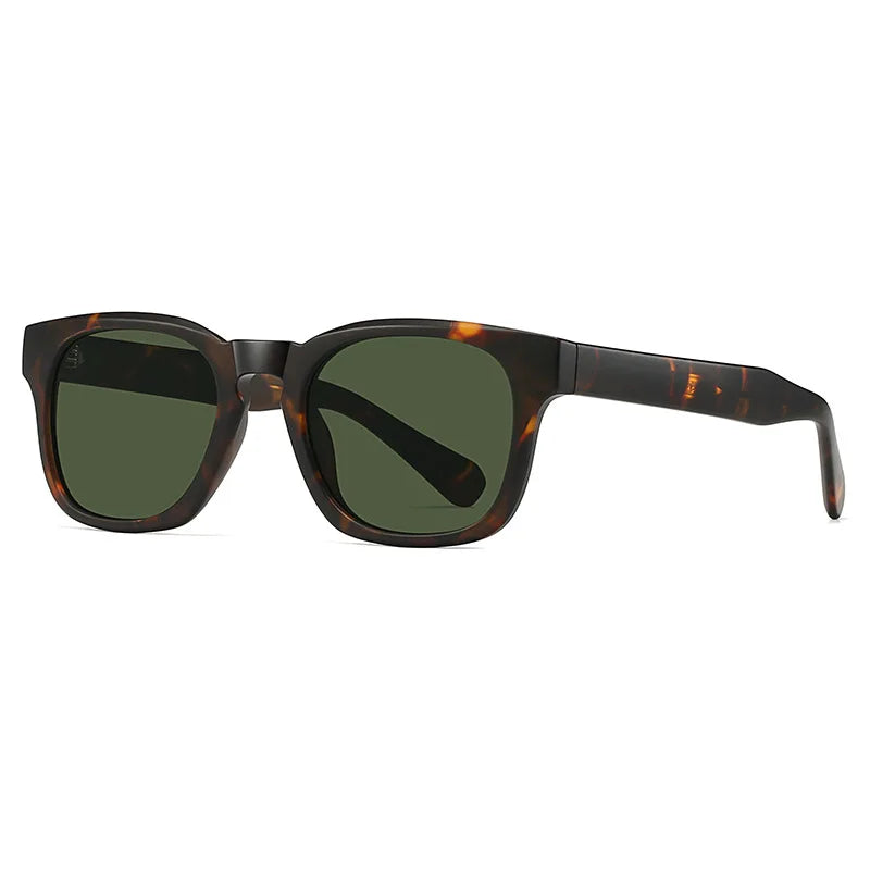 Retro square unisex sunglasses – UV400 gradient lenses, vintage style, travel and beach