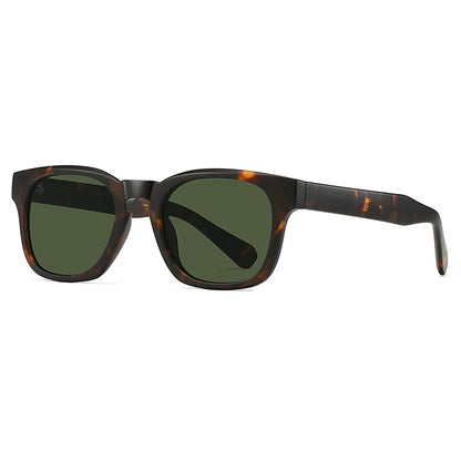 Retro square unisex sunglasses – UV400 gradient lenses, vintage style, travel and beach