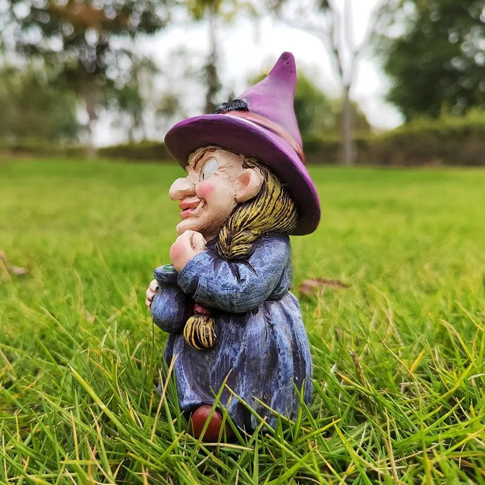 Statua Strega in Resina Impermeabile Figurina Gnomo da Giardino Decorazione Halloween Interno Esterno Idea Regalo 2026