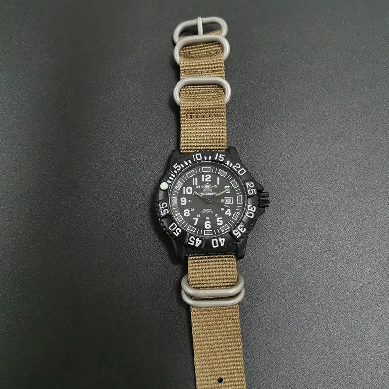 Reloj Militar Correa de Nylon Verde 50m Impermeable Luminoso